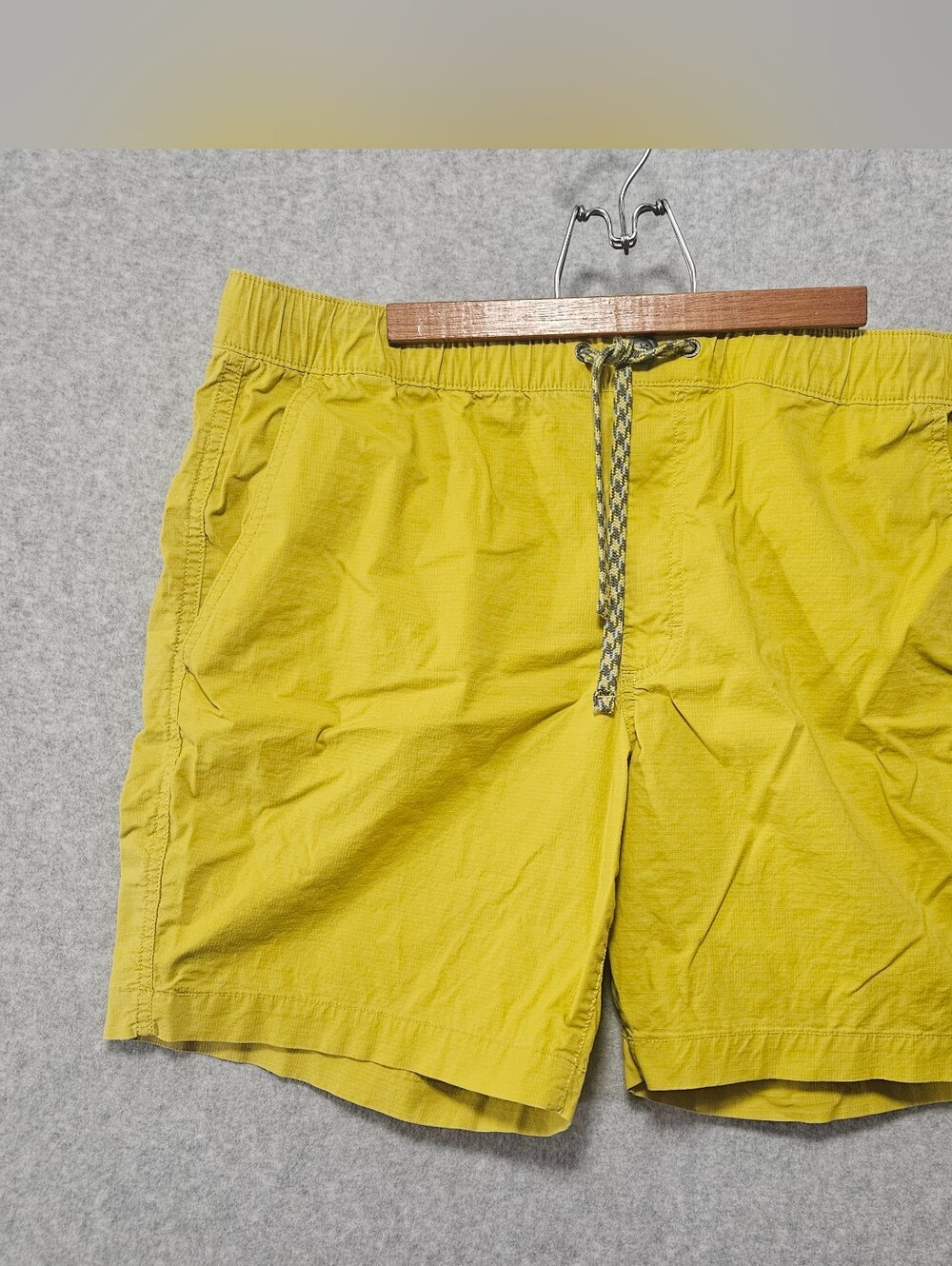 Eddie Bauer Yellow Drawstring Shorts Size XL
